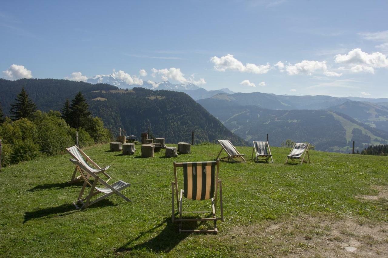 Reine Des Aravis - Chalet Isole Flumet Exterior photo